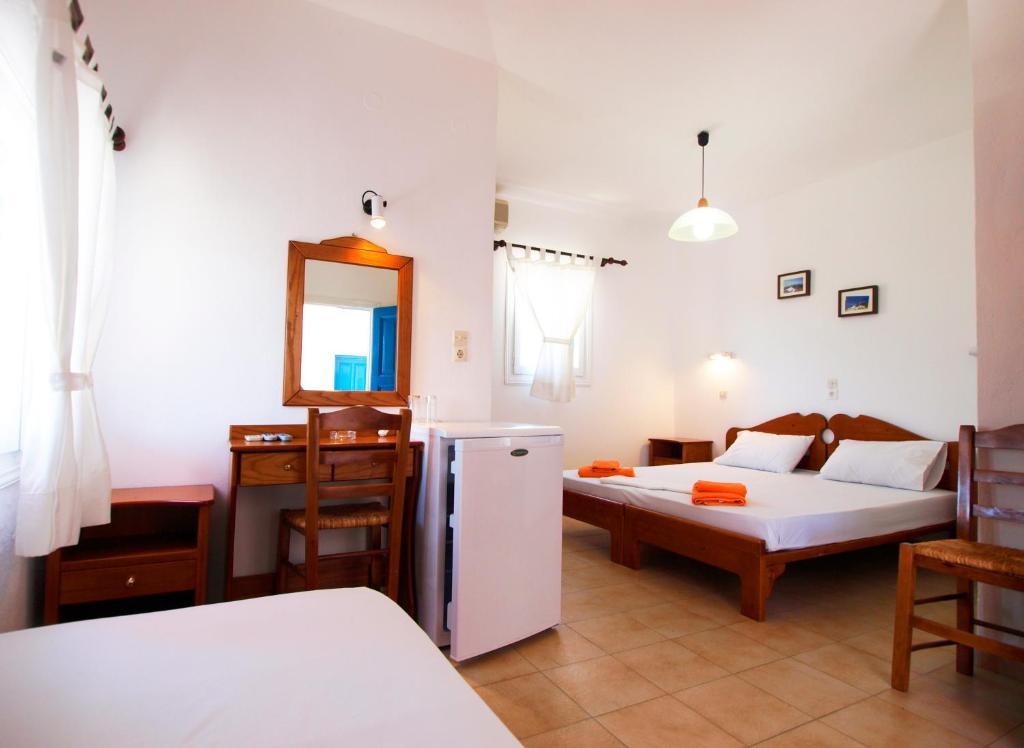 Meltemi Pension Ios Chora Extérieur photo