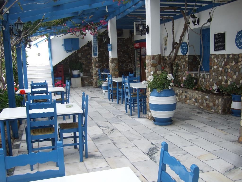 Meltemi Pension Ios Chora Extérieur photo